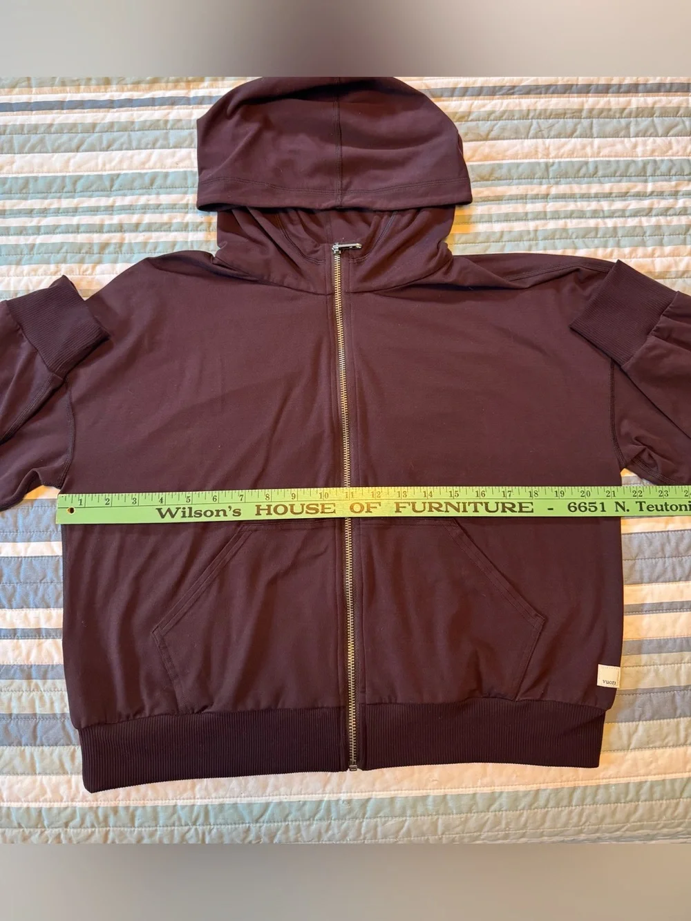 EUC Vuori Halo Modern Sweatpant and Hoodie Set in Raisin